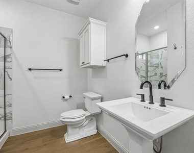2618 Fair Oaks Avenue - Photo Thumbnail 31