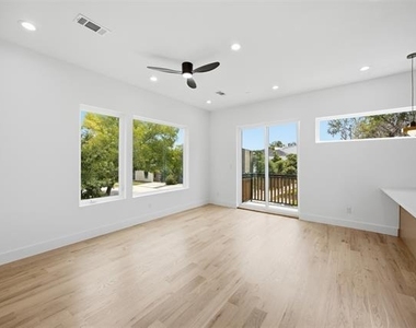 4605 Belmont Avenue - Photo Thumbnail 9