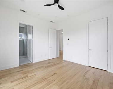 4605 Belmont Avenue - Photo Thumbnail 18