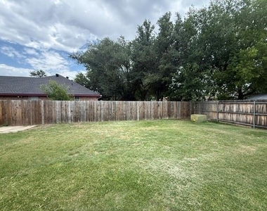 1717 Pemelton Drive - Photo Thumbnail 27