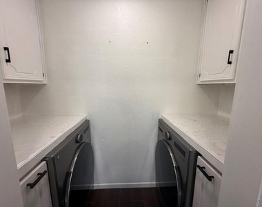 1717 Pemelton Drive - Photo Thumbnail 22