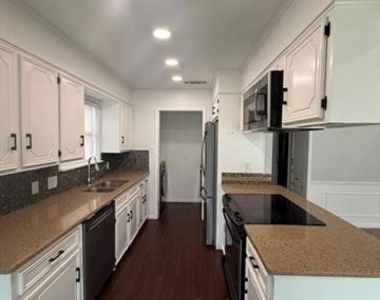 1717 Pemelton Drive - Photo Thumbnail 7
