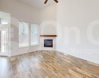 7324 Black Cherry Lane - Photo Thumbnail 7
