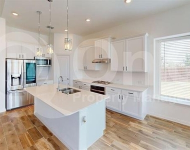 7324 Black Cherry Lane - Photo Thumbnail 9