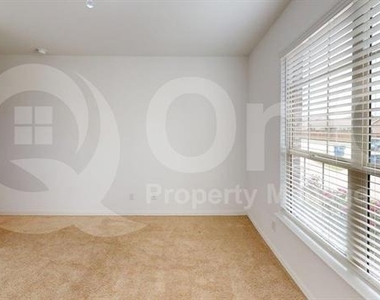 7324 Black Cherry Lane - Photo Thumbnail 17