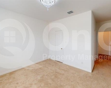 7324 Black Cherry Lane - Photo Thumbnail 20