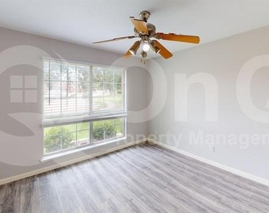 6501 Matson Drive - Photo Thumbnail 16