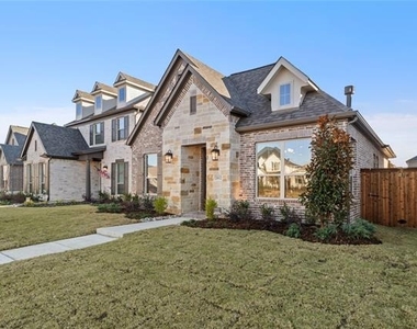 2612 Griffith Mews - Photo Thumbnail 6
