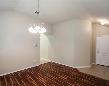 709 Alder Drive - Photo Thumbnail 7