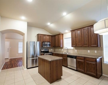 709 Alder Drive - Photo Thumbnail 12