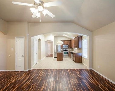 709 Alder Drive - Photo Thumbnail 5