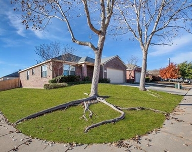 709 Alder Drive - Photo Thumbnail 34