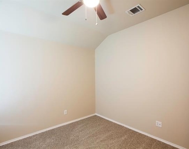 709 Alder Drive - Photo Thumbnail 24