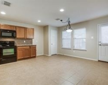 12911 Balez Drive - Photo Thumbnail 17