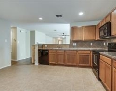 12911 Balez Drive - Photo Thumbnail 16