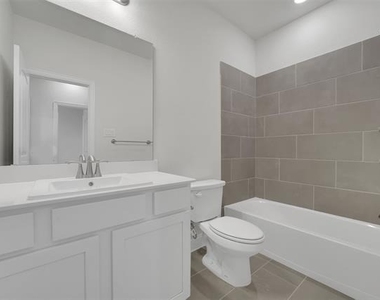 7929 Bayside Drive - Photo Thumbnail 22