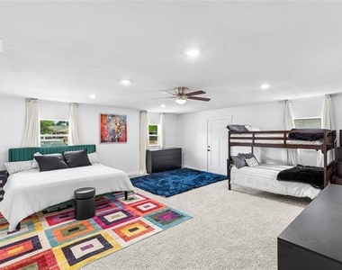 2601 N Willis Street - Photo Thumbnail 13