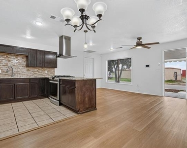 5301 Scoggins Street - Photo Thumbnail 5