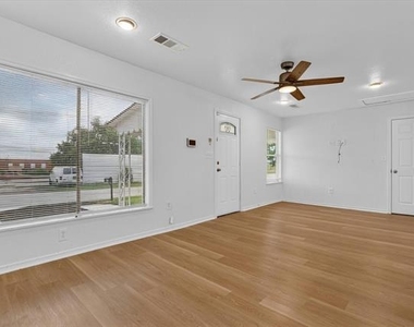 5301 Scoggins Street - Photo Thumbnail 8