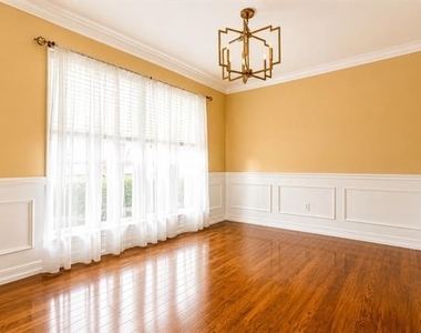 104 Summit Cove - Photo Thumbnail 3