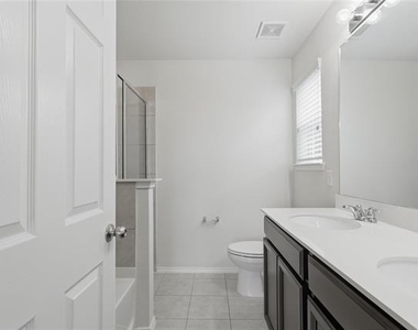 2207 Heaton Street - Photo Thumbnail 12