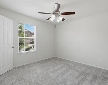 2207 Heaton Street - Photo Thumbnail 2