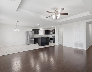 2207 Heaton Street - Photo Thumbnail 6