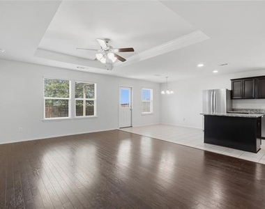 2207 Heaton Street - Photo Thumbnail 5