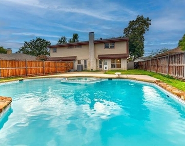 1619 Marquette Drive - Photo Thumbnail 3