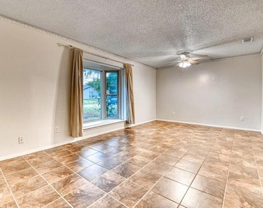 1619 Marquette Drive - Photo Thumbnail 11