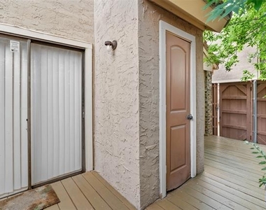 4327 Madera Road - Photo Thumbnail 15