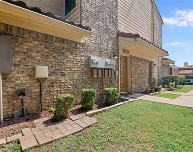 4327 Madera Road - Photo Thumbnail 16