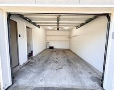 1700 Amelia Court - Photo Thumbnail 14