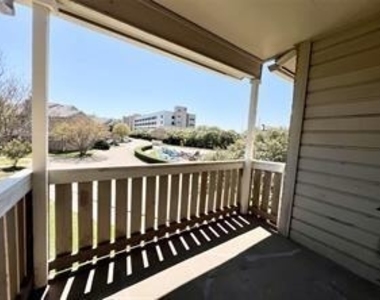 1700 Amelia Court - Photo Thumbnail 13