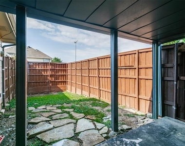 1712 E Peters Colony Road - Photo Thumbnail 23