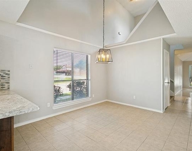 1712 E Peters Colony Road - Photo Thumbnail 9