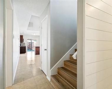 1712 E Peters Colony Road - Photo Thumbnail 17