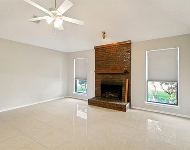 1712 E Peters Colony Road - Photo Thumbnail 10