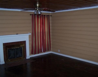802 N Powell Parkway - Photo Thumbnail 5