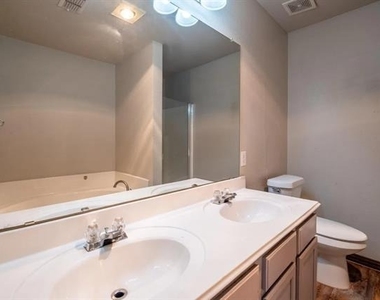 2808 High Pointe Boulevard - Photo Thumbnail 33