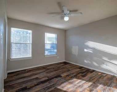 2808 High Pointe Boulevard - Photo Thumbnail 24
