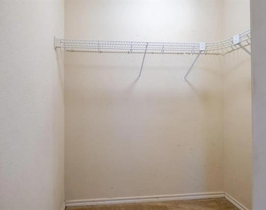 2808 High Pointe Boulevard - Photo Thumbnail 36