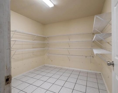2808 High Pointe Boulevard - Photo Thumbnail 35