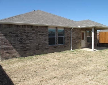 1609 Lone Pine Drive - Photo Thumbnail 10