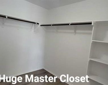 1609 Lone Pine Drive - Photo Thumbnail 18