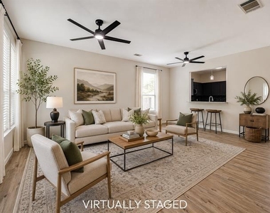 10724 Astor Drive - Photo Thumbnail 4