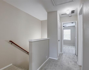 10724 Astor Drive - Photo Thumbnail 21