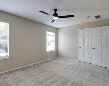 10724 Astor Drive - Photo Thumbnail 19