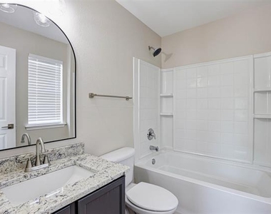 10724 Astor Drive - Photo Thumbnail 20