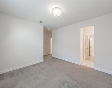 8075 Sunflower Lane - Photo Thumbnail 25